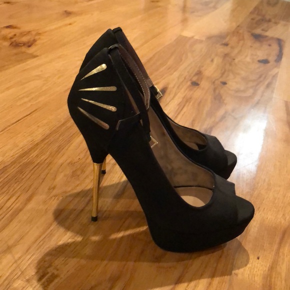 Black and Gold Stilettos - Picture 4 of 4